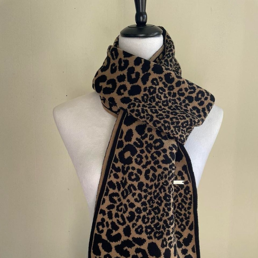Michael Kors Infinity Scarf Leopard Reversible Winter Warm Fashion Animal Print